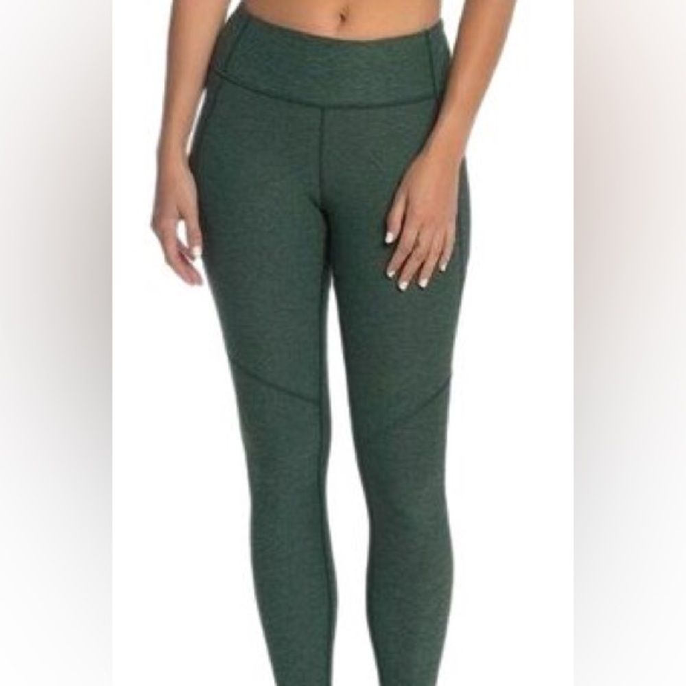 OUTDOOR VOICES | SweatTech Leggings